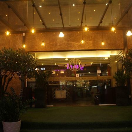 Crown Diamond Hotel - Phu My Hung District 7 Hô Chi Minh-Ville Extérieur photo
