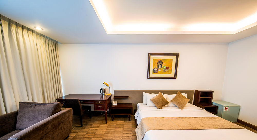 Crown Diamond Hotel - Phu My Hung District 7 Hô Chi Minh-Ville Extérieur photo