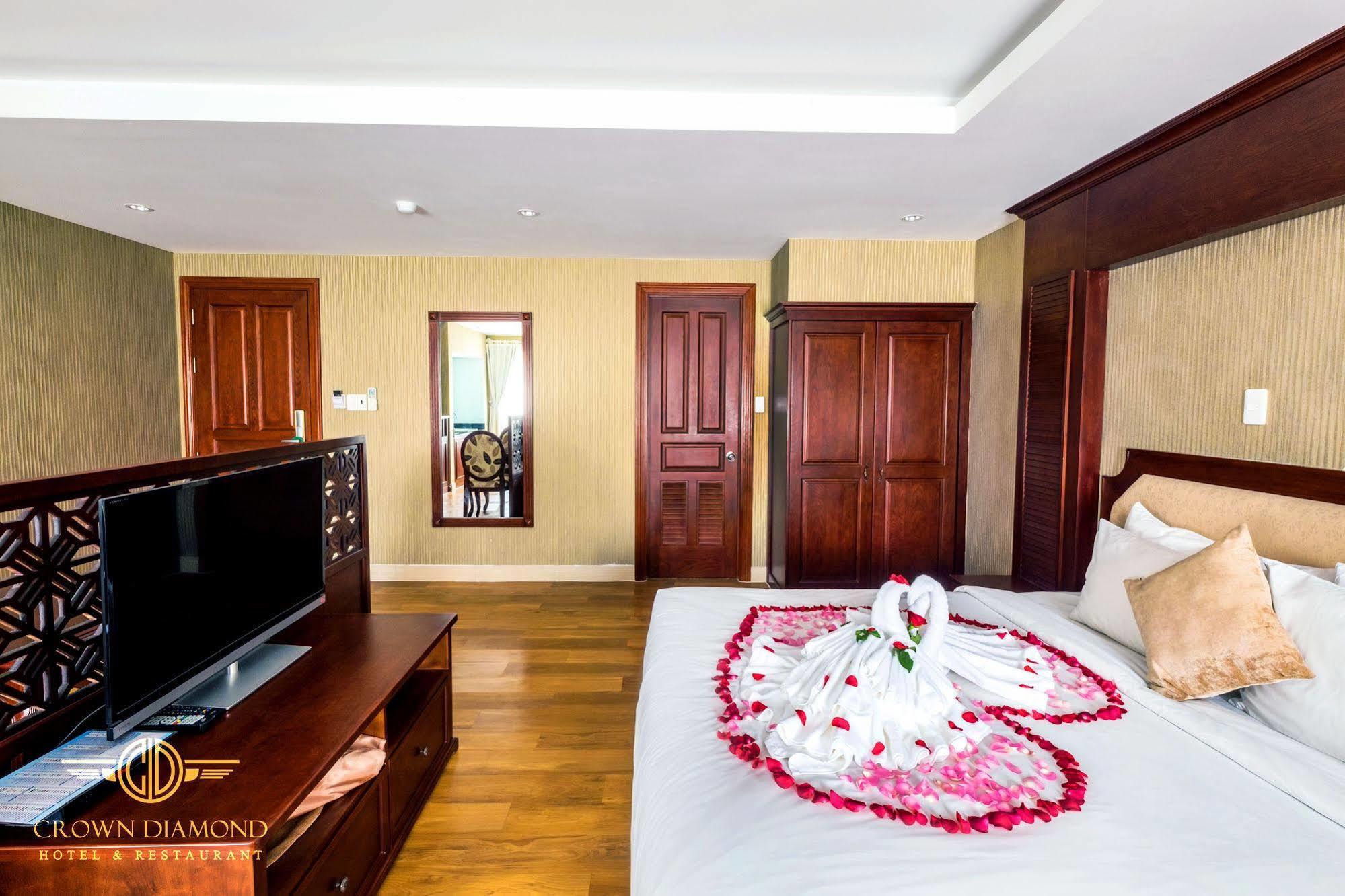 Crown Diamond Hotel - Phu My Hung District 7 Hô Chi Minh-Ville Extérieur photo